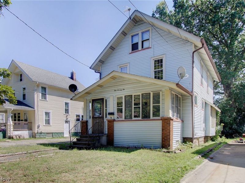176 E Ido Avenue, Akron, OH 44301 Photo 2