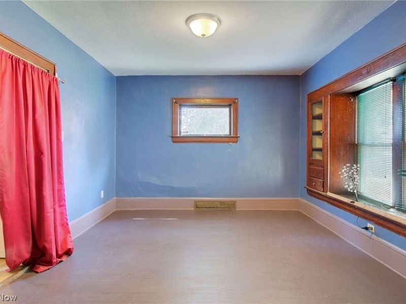 176 E Ido Avenue, Akron, OH 44301 Photo 8