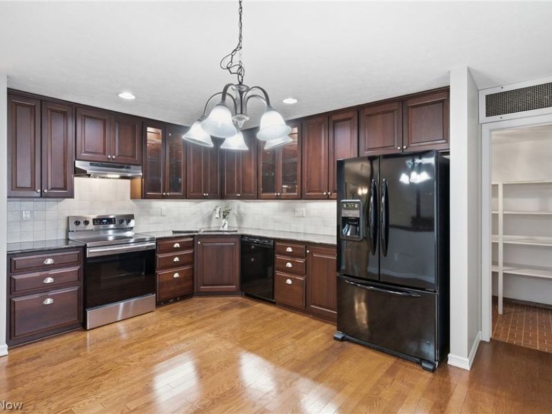 10135 Oak Branch Trail, Strongsville, OH 44149 Photo 11