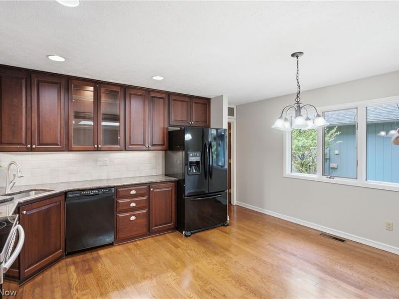 10135 Oak Branch Trail, Strongsville, OH 44149 Photo 12