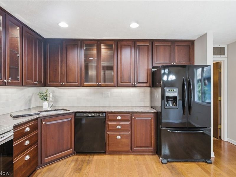 10135 Oak Branch Trail, Strongsville, OH 44149 Photo 13