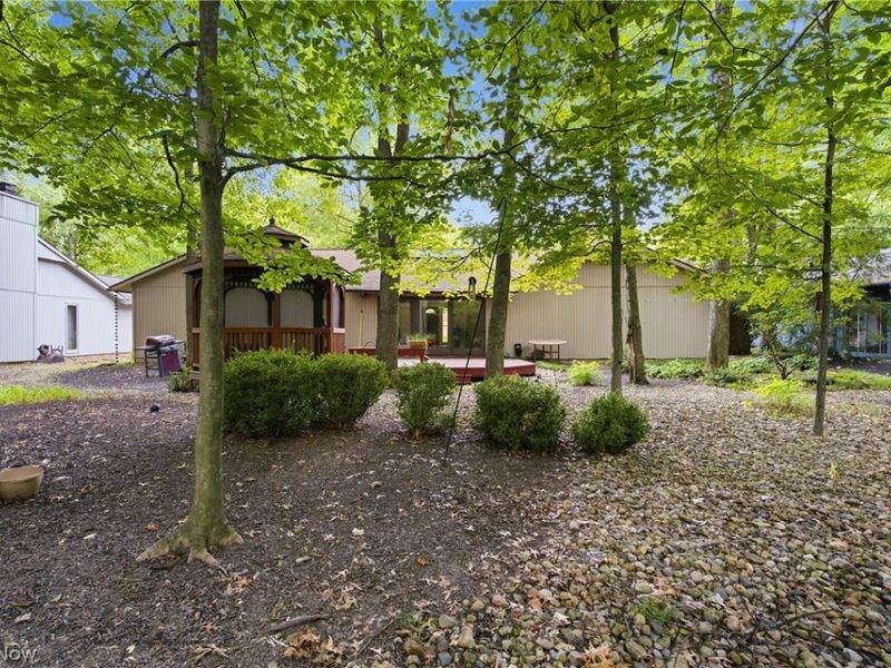 10135 Oak Branch Trail, Strongsville, OH 44149 Photo 34