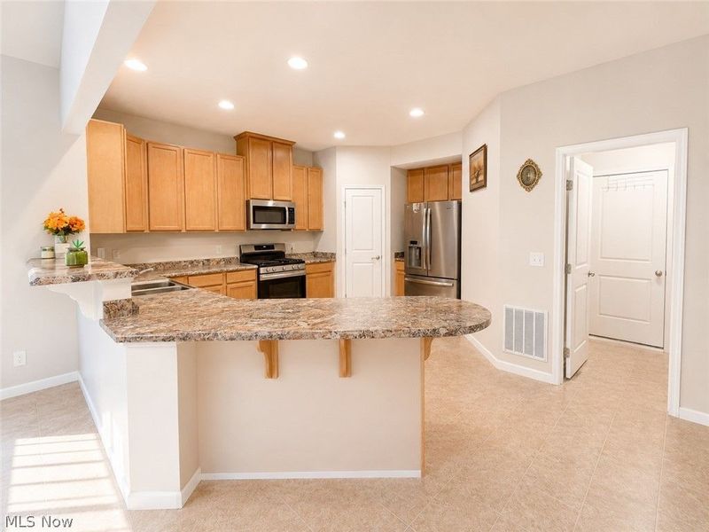 867 Starr Ridge Street SE, Massillon, OH 44646 Photo 10