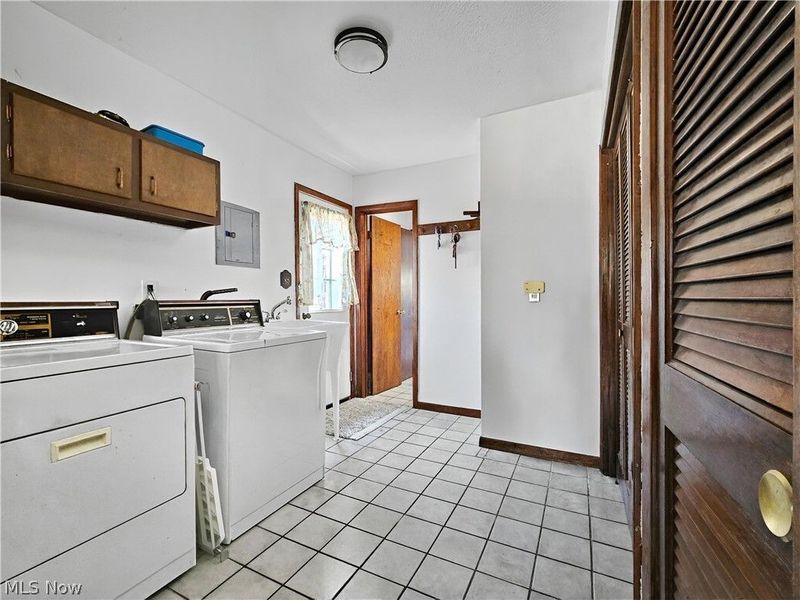 294 Plymouth Road, Eastlake, OH 44095 Photo 11