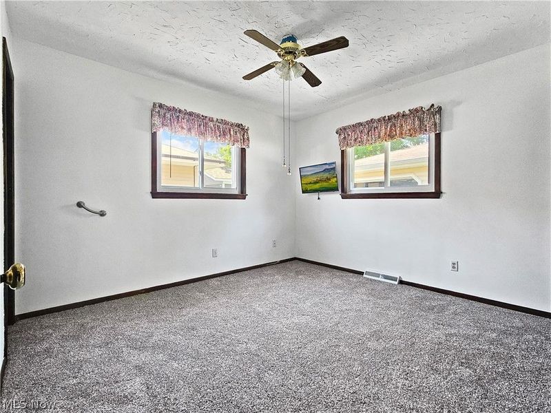 294 Plymouth Road, Eastlake, OH 44095 Photo 14
