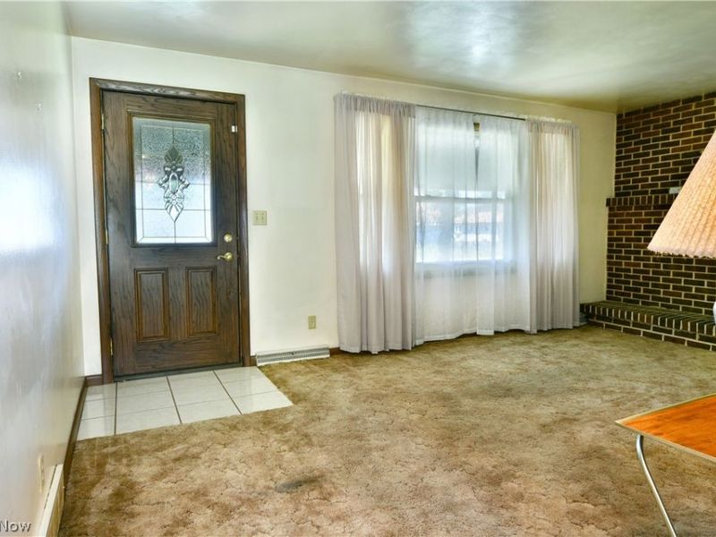 179 E Circle view Drive, New Middletown, OH 44442 Photo 10