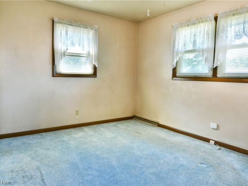 179 E Circle view Drive, New Middletown, OH 44442 Photo 16