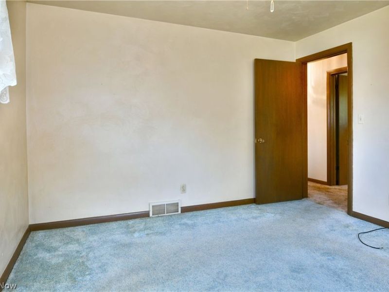 179 E Circle view Drive, New Middletown, OH 44442 Photo 18