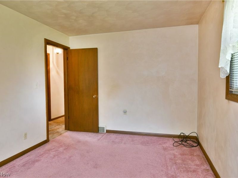 179 E Circle view Drive, New Middletown, OH 44442 Photo 22