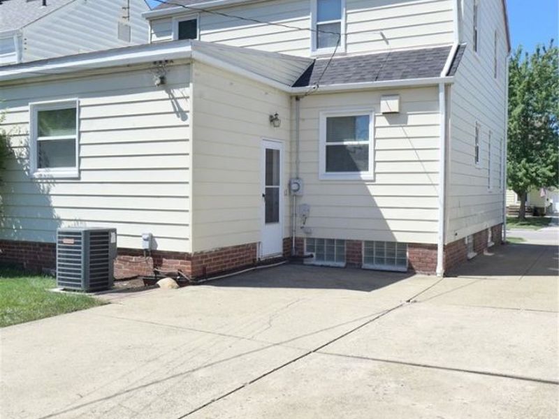 4111 Torrington Avenue, Parma, OH 44134 Photo 38