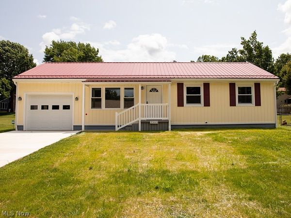 2305 Oak Street, Salem, OH 44460