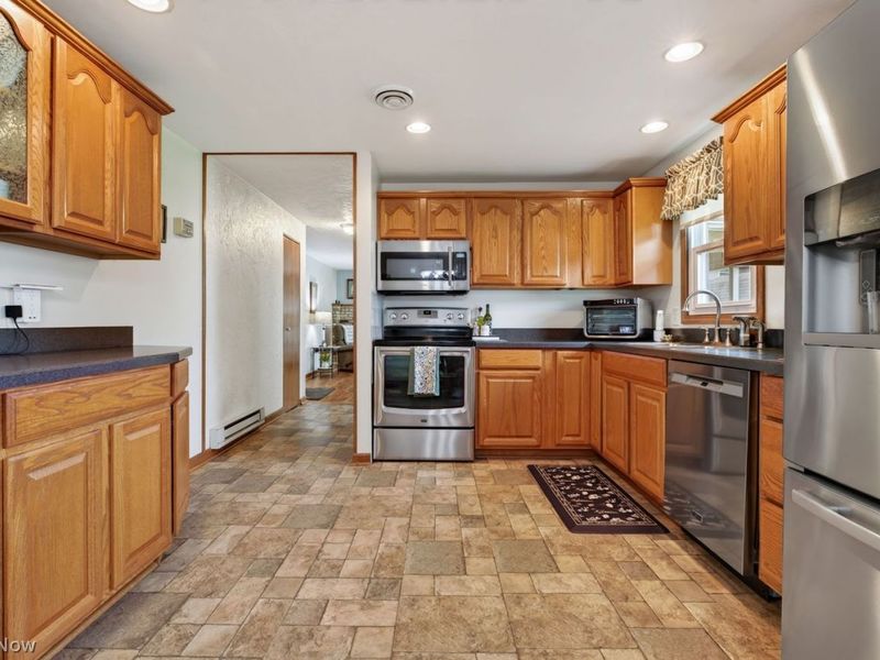 6570 Allandale Drive, Amherst, OH 44001 Photo 12