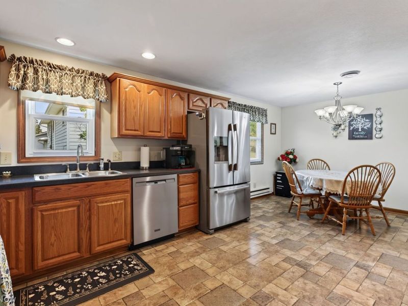 6570 Allandale Drive, Amherst, OH 44001 Photo 15