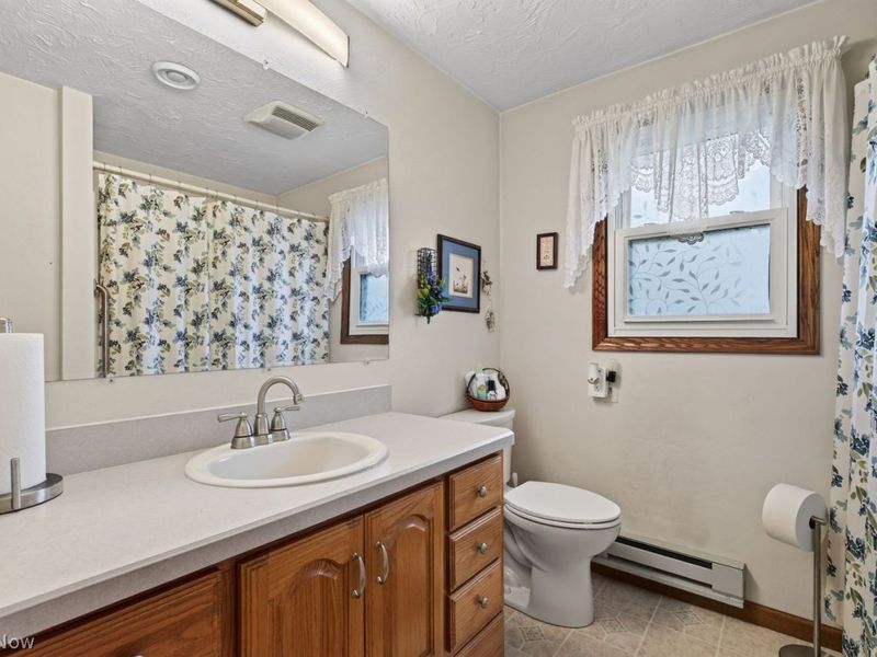 6570 Allandale Drive, Amherst, OH 44001 Photo 32