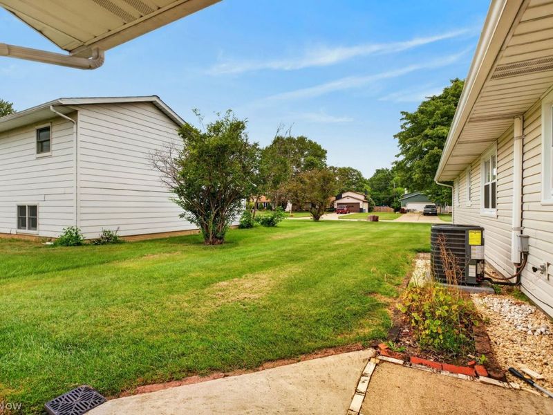 6570 Allandale Drive, Amherst, OH 44001 Photo 37