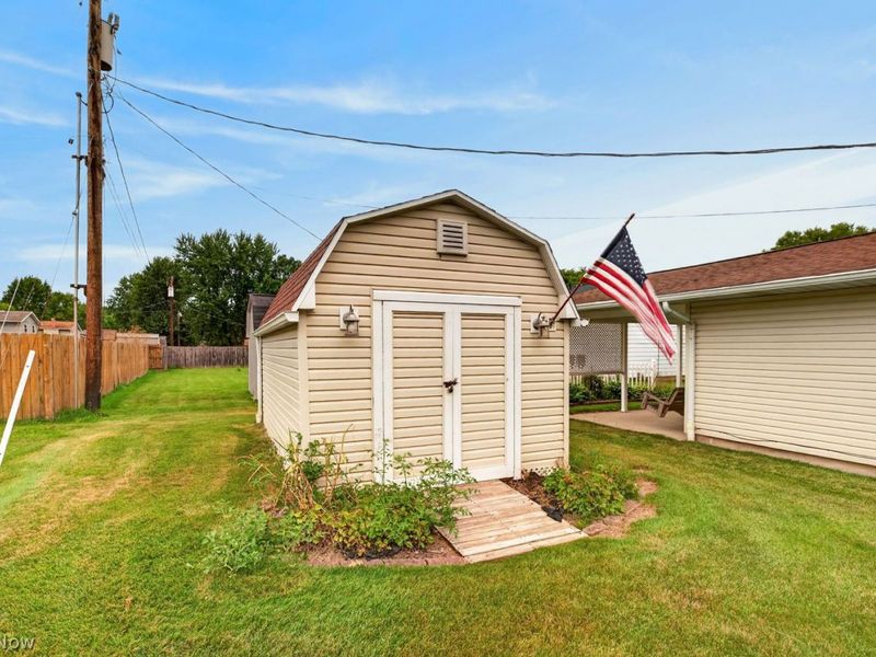 6570 Allandale Drive, Amherst, OH 44001 Photo 38