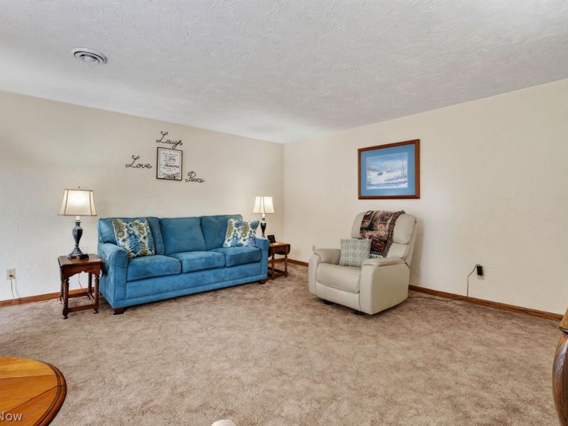 6570 Allandale Drive, Amherst, OH 44001 Photo 7