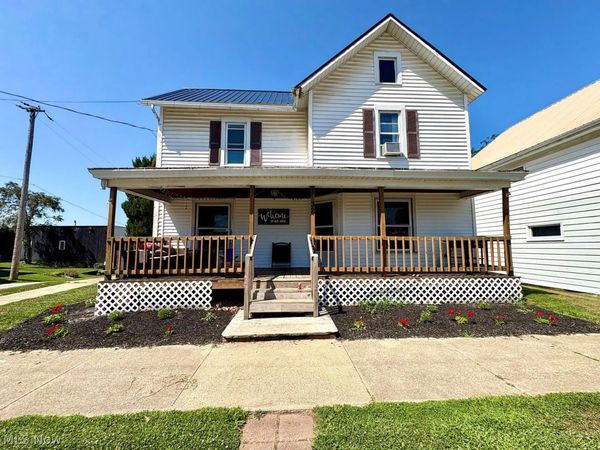 32 S High Street, Jeromesville, OH 44840