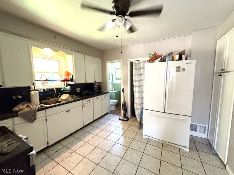 32 S High Street, Jeromesville, OH 44840 Photo 10