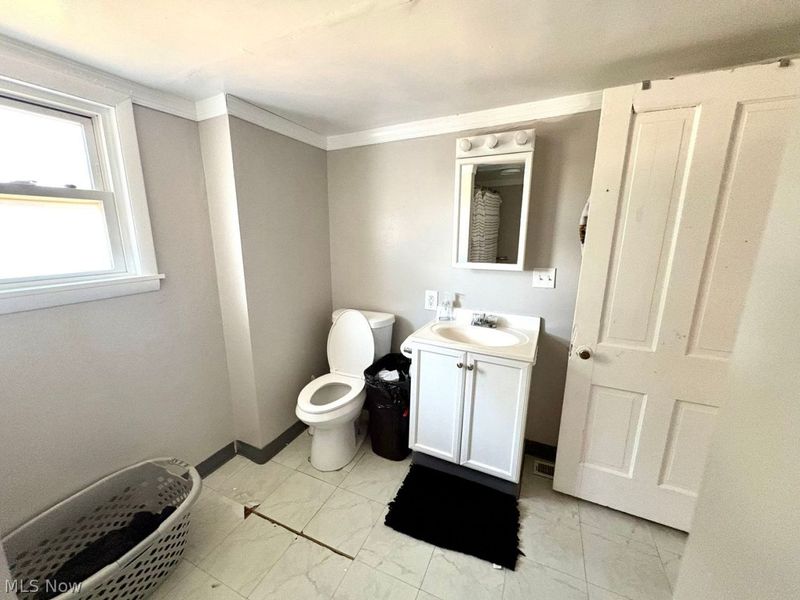 32 S High Street, Jeromesville, OH 44840 Photo 17