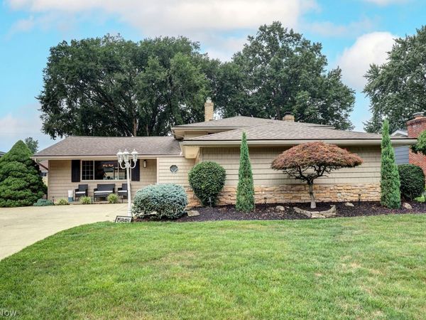 15848 Galemore Drive, Middleburg Heights, OH 44130