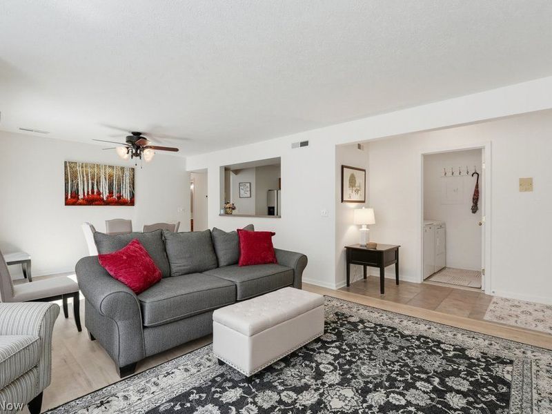 1005 Canyon View Road, Unit D, Sagamore Hills, OH 44067 Photo 7