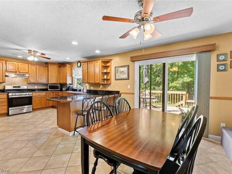 3755 Lyntz Townline Road SW, Lordstown, OH 44481 Photo 12