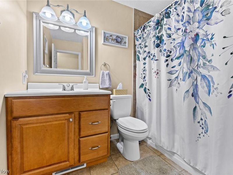 3755 Lyntz Townline Road SW, Lordstown, OH 44481 Photo 14