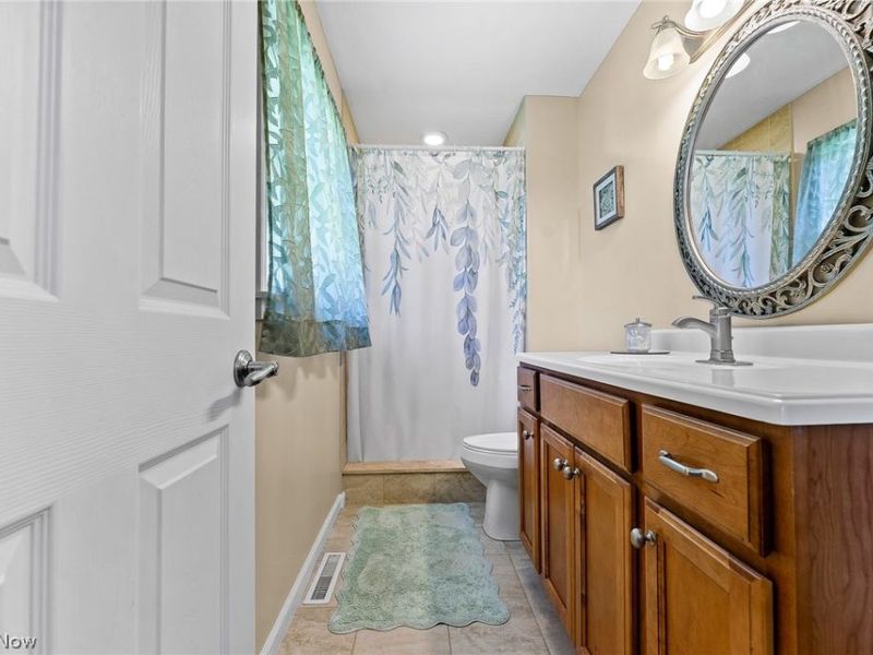 3755 Lyntz Townline Road SW, Lordstown, OH 44481 Photo 19