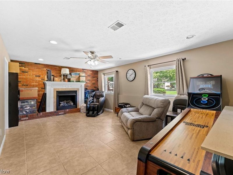3755 Lyntz Townline Road SW, Lordstown, OH 44481 Photo 23