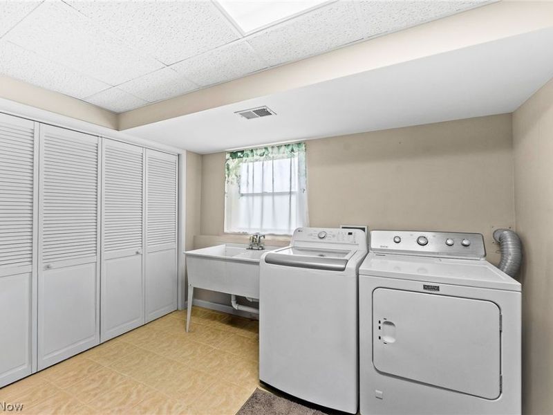 3755 Lyntz Townline Road SW, Lordstown, OH 44481 Photo 29