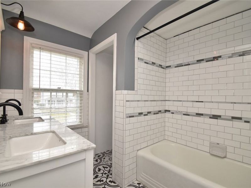 3720 Riedham Road, Shaker Heights, OH 44120 Photo 5