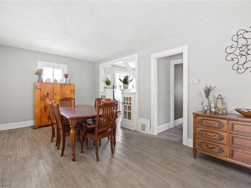 420 Cypress Avenue, Akron, OH 44301 Photo 9