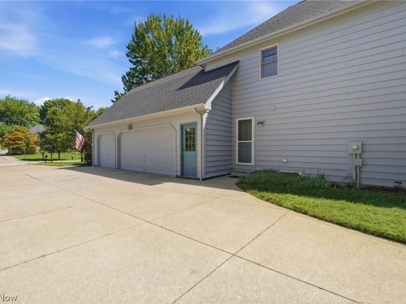 30911 Riviera Lane , Westlake, OH 44145 Photo 34