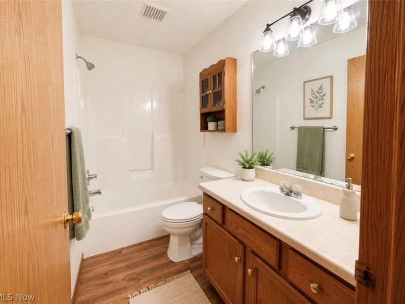 927 Pepperwood Drive, Wooster, OH 44691 Photo 16