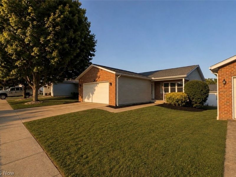 927 Pepperwood Drive, Wooster, OH 44691 Photo 2