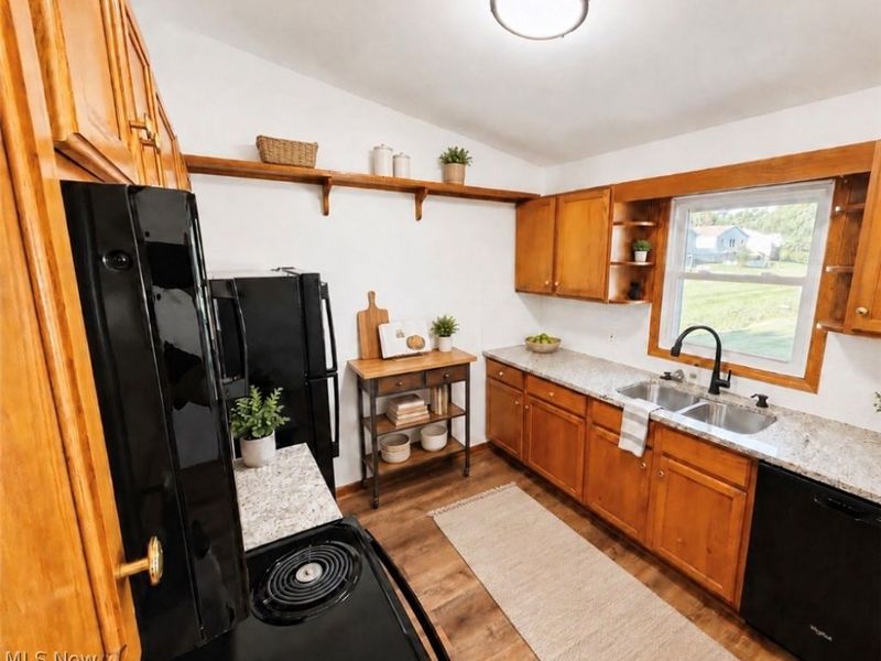 927 Pepperwood Drive, Wooster, OH 44691 Photo 9