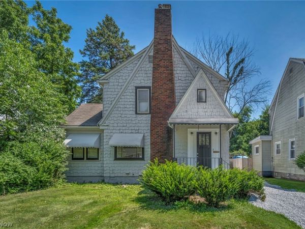 881 Valdes Avenue , Akron, OH 44320