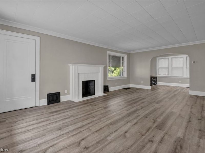 881 Valdes Avenue, Akron, OH 44320 Photo 4