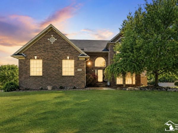 27012 Mary Court, Flat Rock, MI 48134