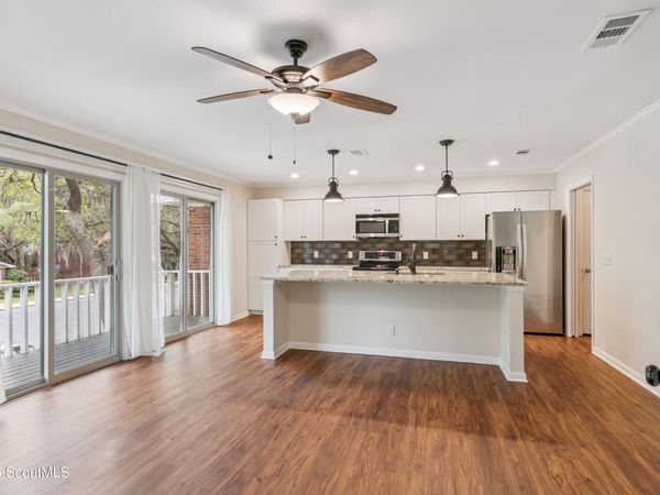 800 Mallery Street , St. Simons Island, GA 31522