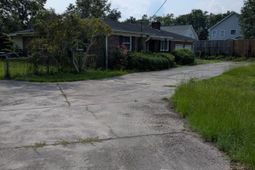 1235 Hamlin Road photo 4