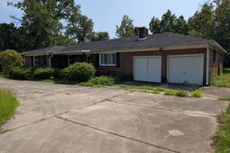 1235 Hamlin Road photo 4