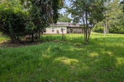 1235 Hamlin Road photo 4