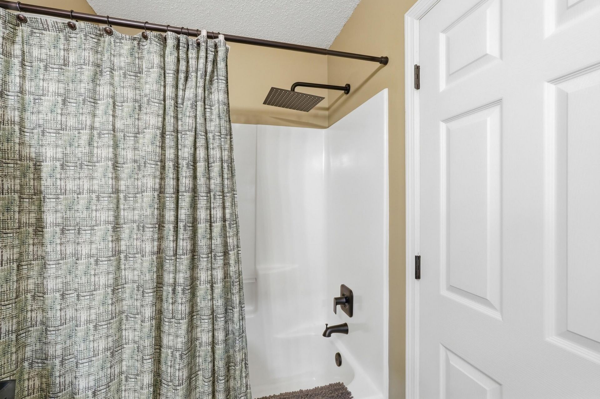 8089 Shadow Oak Drive Photo 25