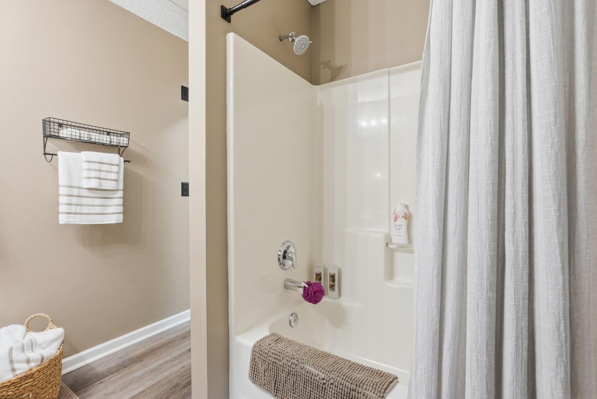 8089 Shadow Oak Drive Photo 31
