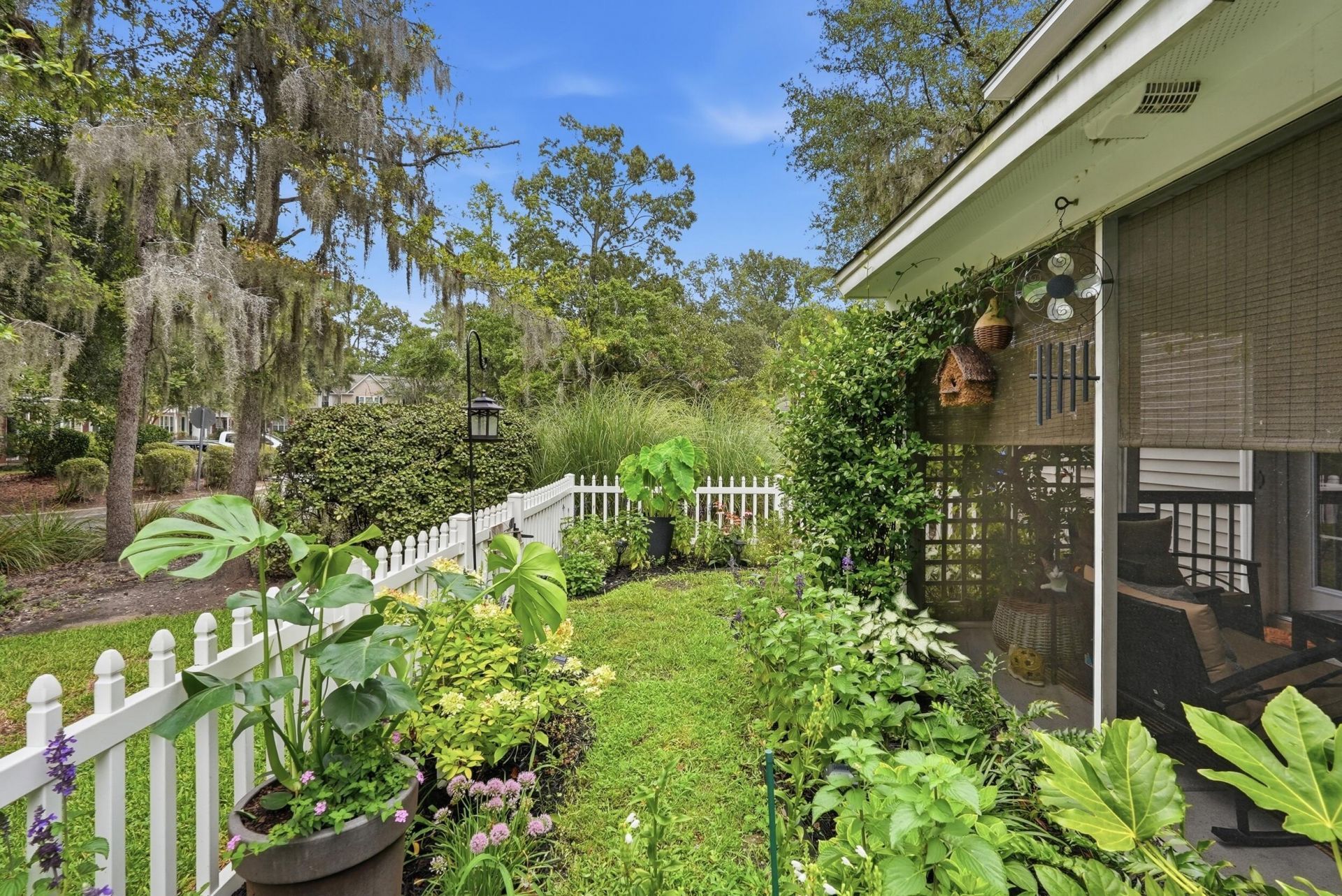 8089 Shadow Oak Drive Photo 36