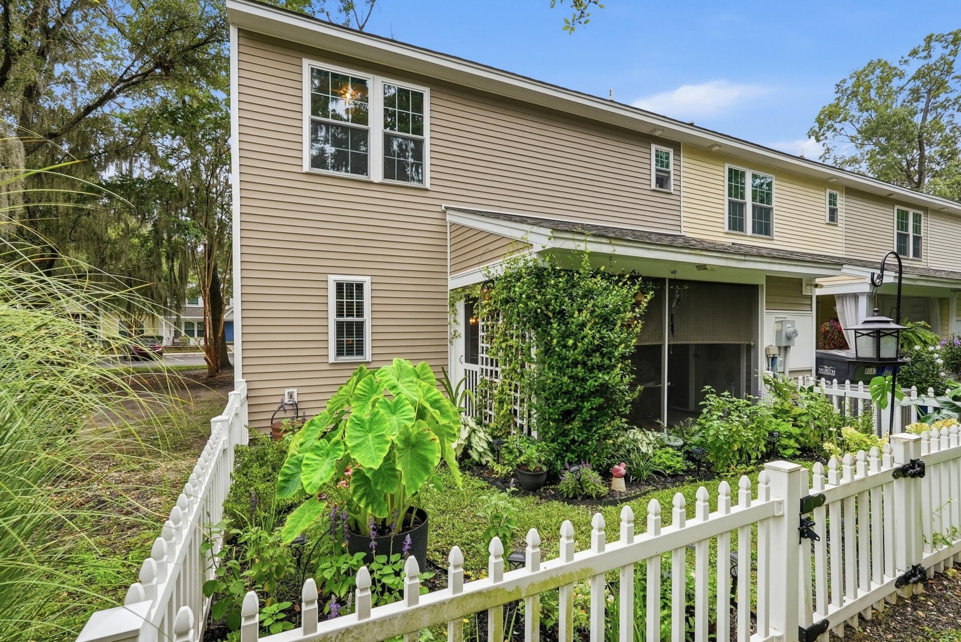 8089 Shadow Oak Drive Photo 38
