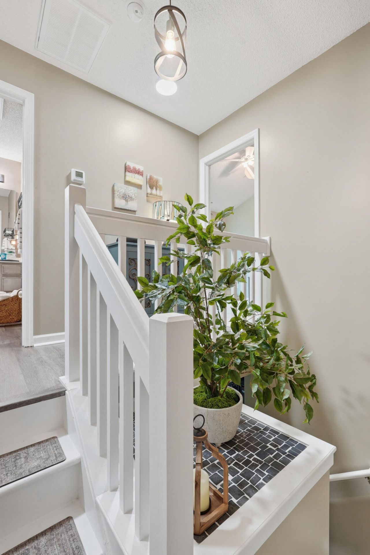 8089 Shadow Oak Drive Photo 7