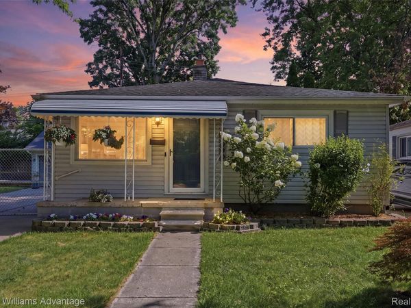 17690 Colgate Street , Dearborn Heights, Mi 48125